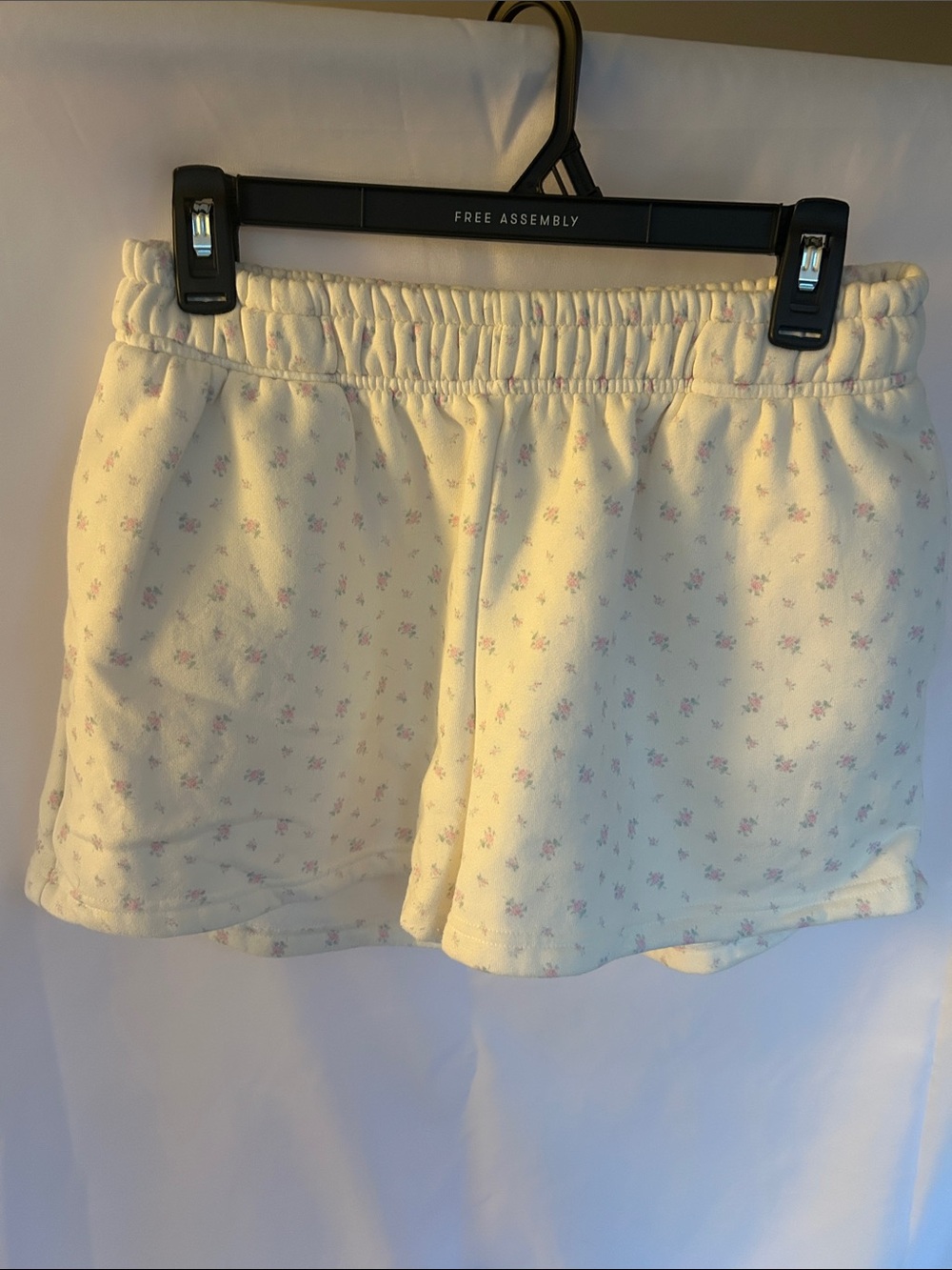 Free Assembly Cream Floral Athletic Shorts for Women